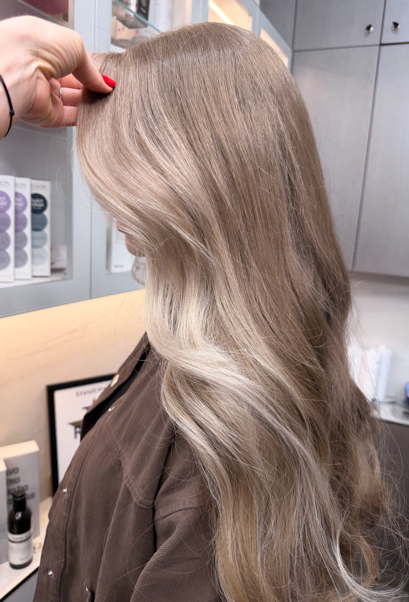Švelnus perėjimas — plaukų darbas Klaipėdoje, Seaside Hair Master